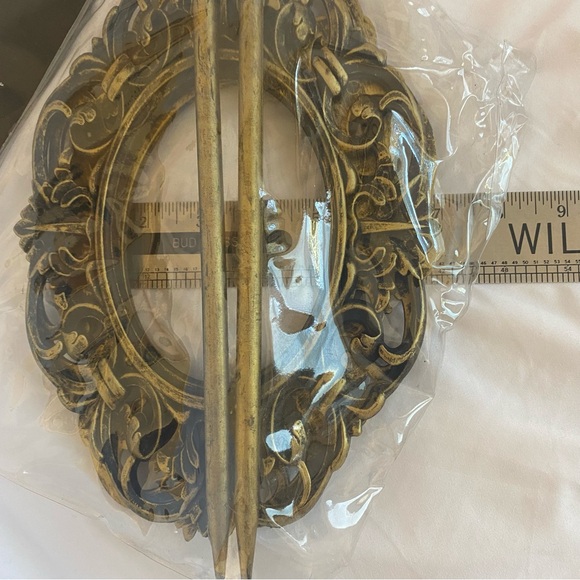 Curtain Tie-backs - 2 pack - decorative antique finish 10x7” - Picture 6 of 7
